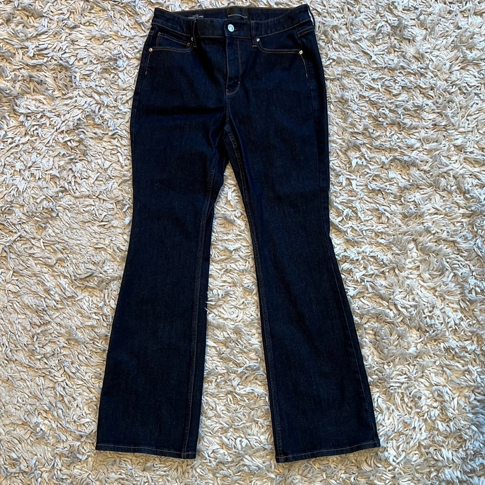 WHBM High Rise Sculpt Skinny Flare Jean. Size 6  SHORT. Like new.
